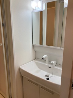 さんくれーる茨木 A棟の独立洗面台