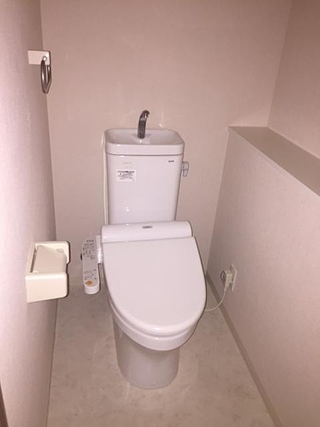 スカイホープのトイレ|※同建物別部屋参考写真