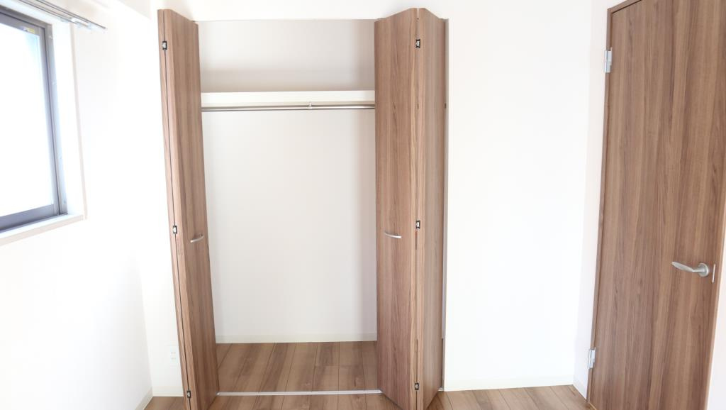 スカイホープの収納|※同建物別部屋参考写真