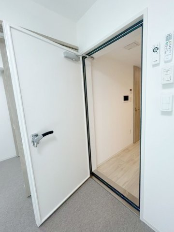 「防音マンション」クリオラモード新江古田サウンドテラスの設備|防音扉で遮音性能も◎です