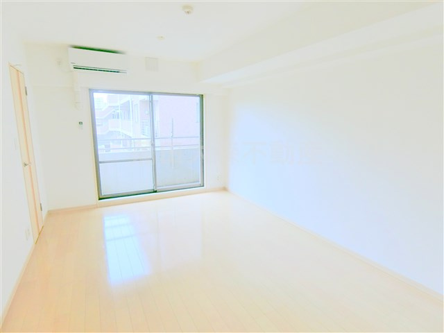 レジデンス新蒲田スクエアの居間・リビング|LD