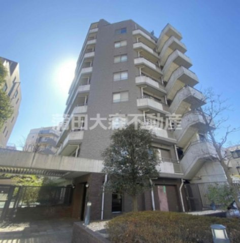 レジデンス新蒲田スクエアの外観|2002年2月築　RC鉄筋コンクリート造地上9階建て1R～1LDK総戸数46戸
東京都大田区新蒲田1丁目　JR京浜東北線蒲田駅徒歩10分、東急池上線蓮沼駅徒歩10分、多摩川線矢口渡駅徒歩13分