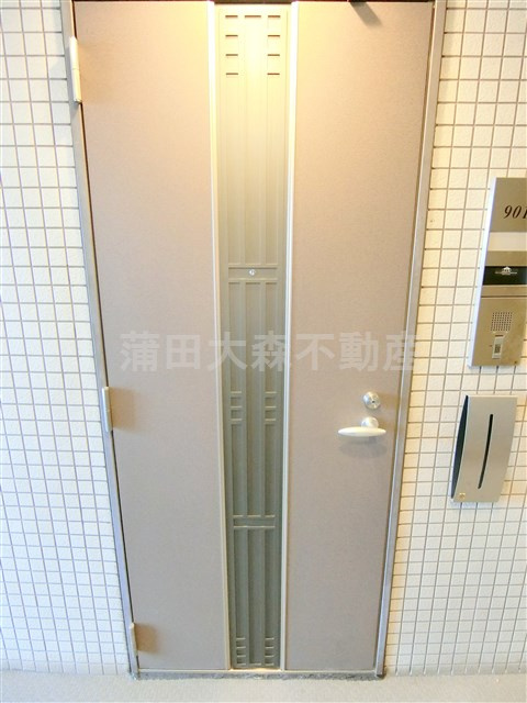 レジデンス新蒲田スクエアの玄関