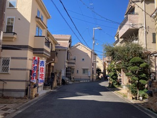 大阪市東淀川区北江口1丁目中古一戸建の前面道路含む現地写真