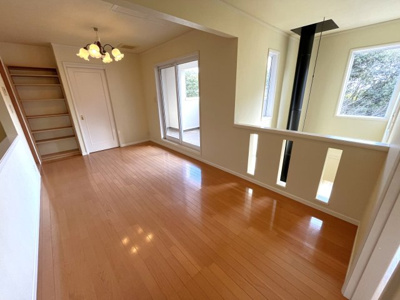 【その他】 | 中古一戸建　高知市春野町南ヶ丘８丁目 | ２階ホール
