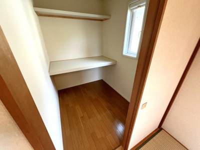【収納】 | 中古一戸建　高知市春野町南ヶ丘８丁目 | ２階納戸