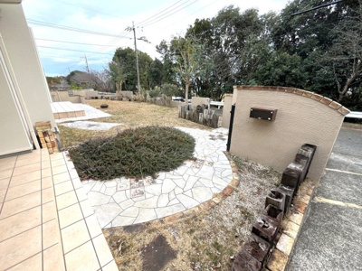 【庭】 | 中古一戸建　高知市春野町南ヶ丘８丁目