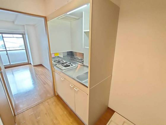 京橋森野ビルのキッチン