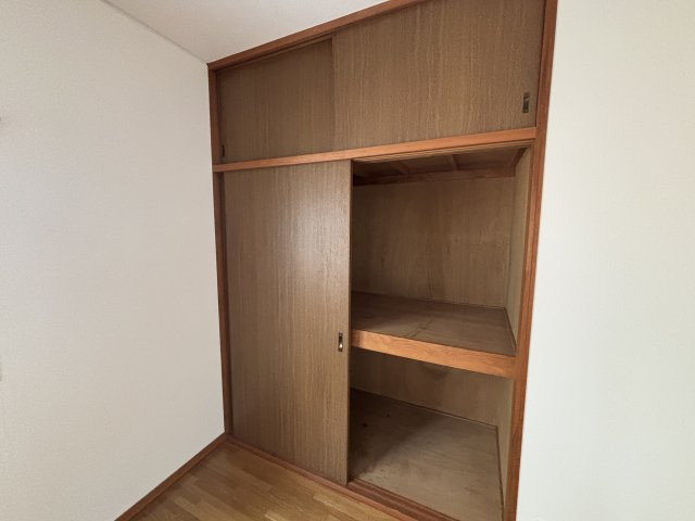 沖本貸家　Ａ棟の収納