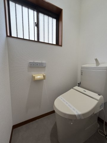 沖本貸家　Ａ棟のトイレ