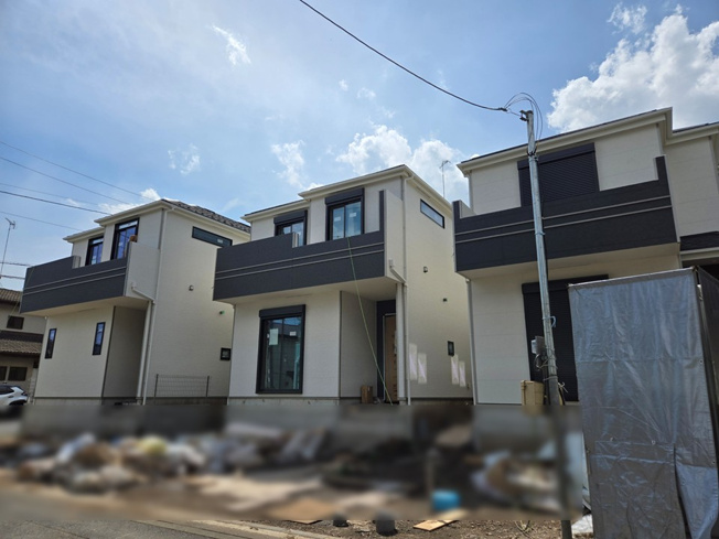 【前面道路含む現地写真】 | 海老名市杉久保北5丁目　新築戸建て　全3棟 | ※令和8年6月下旬に撮影