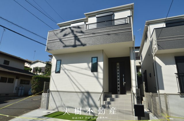 【前面道路含む現地写真】 | 海老名市杉久保北5丁目　新築戸建て　全3棟【仲介手数料無料】 | ※令和8年8月上旬に撮影