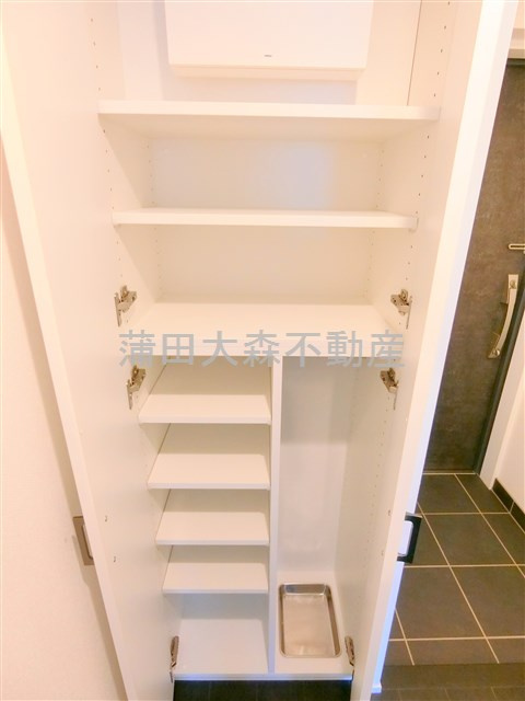 The Aigrette Minami-Kamataの収納|シューズボックス