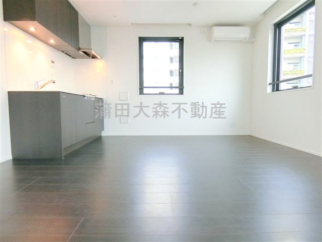 The Aigrette Minami-Kamataの居間・リビング