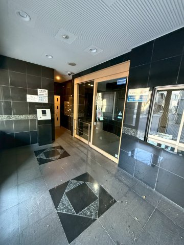 グランデュール新小岩のエントランス
