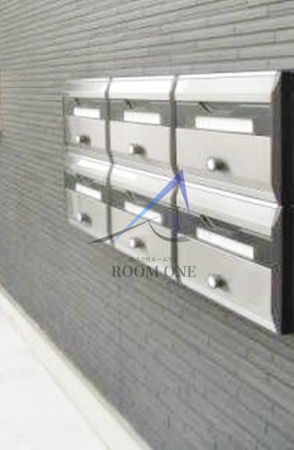 オーシャンハイツ浅草のその他共用部分|集合ポストです。