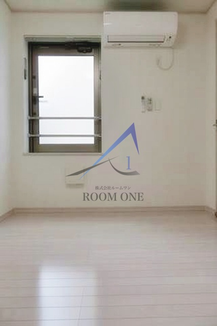 オーシャンハイツ浅草の居間・リビング|洋室のお部屋です。