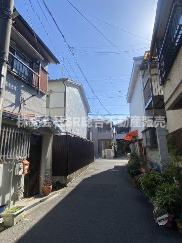 御幸町中古テラスハウスの前面道路含む現地写真|前面道路含む現地写真です