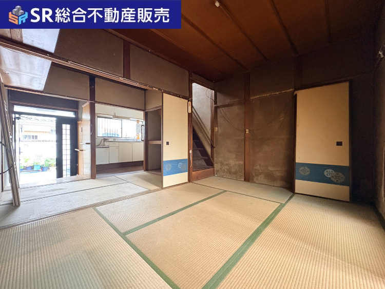 御幸町中古テラスハウスの和室|和室をつなげてリビングとして使えばゆったりとお過ごしいただけます！
