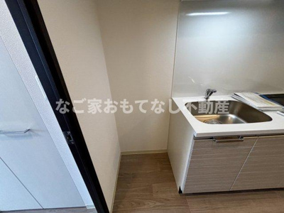 【キッチン】 | ディアレイシャス浅間町III | ※写真は別号室