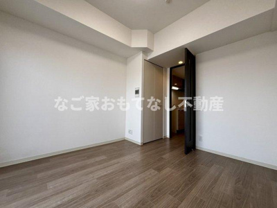 【居間・リビング】 | ディアレイシャス浅間町III | ※写真は別号室