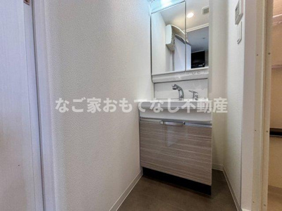 【洗面所】 | ディアレイシャス浅間町III | ※写真は別号室