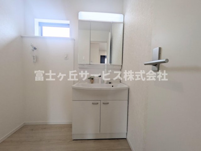【独立洗面台】 | 袋井市月見町 新築一戸建て 2号棟 | 独立洗面台です