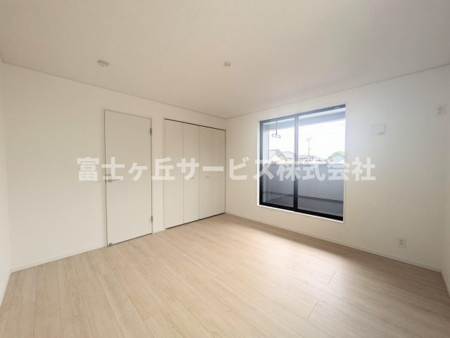 【寝室】 | 袋井市月見町 新築一戸建て 2号棟 | 寝室です