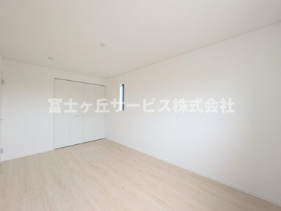 【洋室】 | 袋井市月見町 新築一戸建て 2号棟 | 洋室です