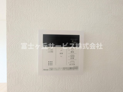 【発電・温水設備】 | 袋井市月見町 新築一戸建て 2号棟 | 温水設備です