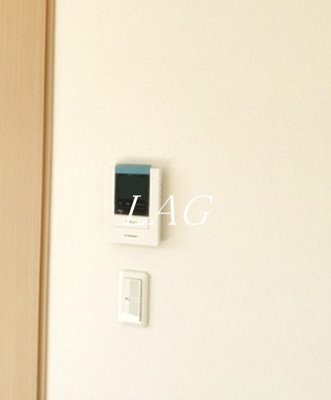 【セキュリティ】 | ル・モン・オⅡ | モニター付きインターフォンです。