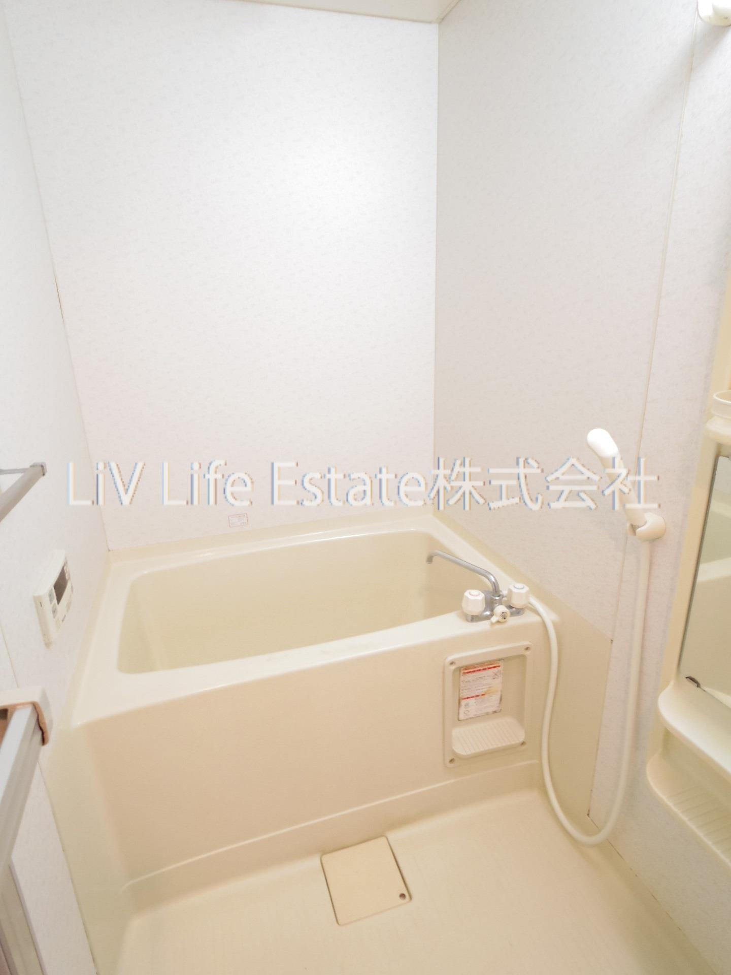 小平市小川町１丁目の賃貸マンションの浴室