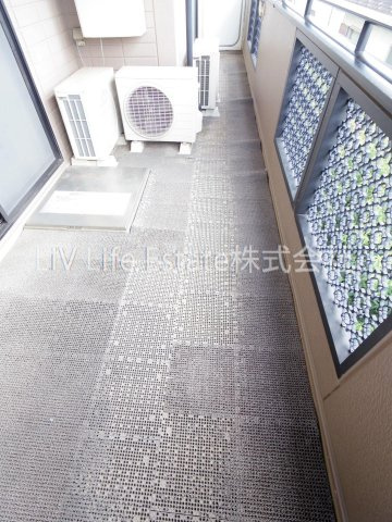 小平市小川町１丁目の賃貸マンションのバルコニー