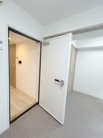 「防音マンション」クリオラモード新江古田サウンドテラスの設備|防音扉で遮音性能も◎です