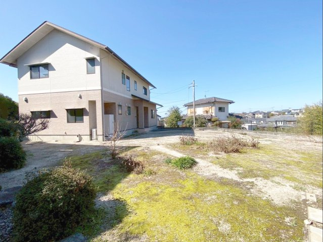 糟屋郡須恵町大字須恵 中古戸建の庭|広々としたゆとりあるお庭です！