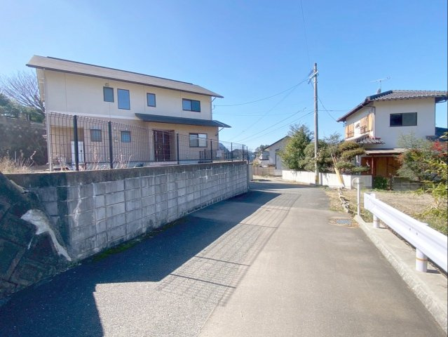 糟屋郡須恵町大字須恵 中古戸建の前面道路含む現地写真|前面道路の様子です！
