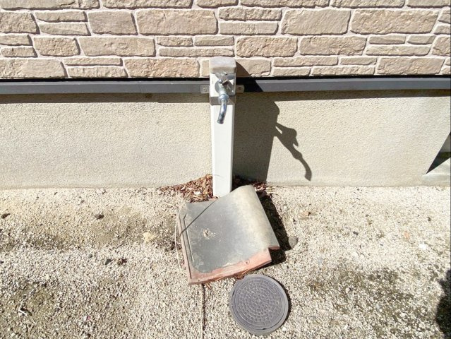 糟屋郡須恵町大字須恵 中古戸建の設備|ガーデニングや外まわりの掃除に便利な外水栓付き！