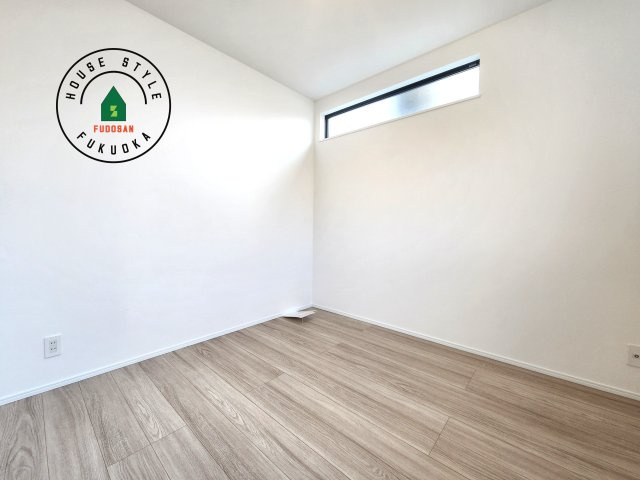 福岡市東区名島3丁目第1-1棟(1号棟)の子供部屋|穏やかな光が差し込む室内には、穏やかな時間が流れます。