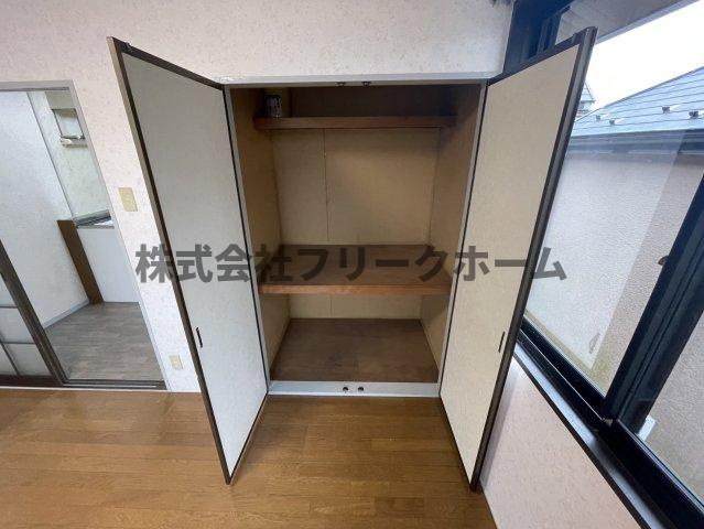 武蔵野市吉祥寺南町３丁目のアパートの収納