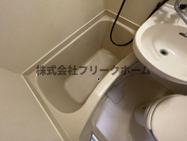 武蔵野市吉祥寺南町３丁目のアパートの浴室