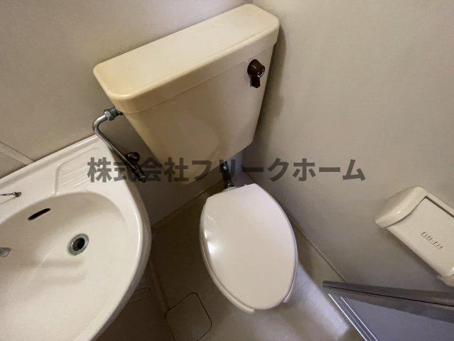 武蔵野市吉祥寺南町３丁目のアパートのトイレ