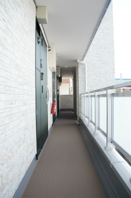 リブリ・リヴァージュのロビー