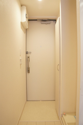 リブリ・リヴァージュの玄関