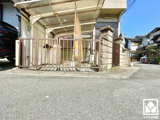 伏見区淀生津町の外観