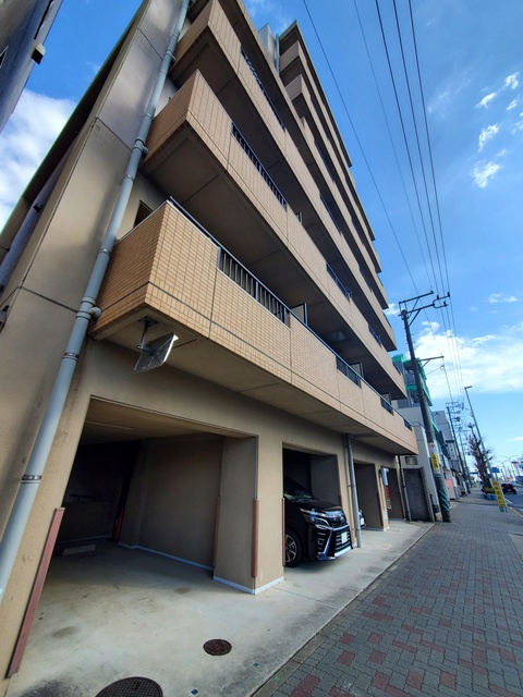 サンズコーポ市場木の外観