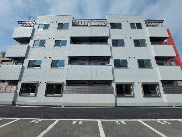 PLAZAの外観
