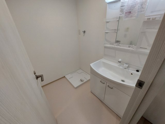 PLAZAの独立洗面台