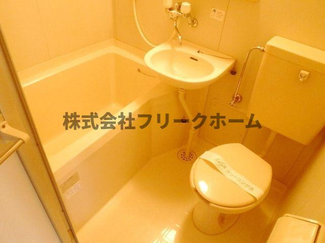 武蔵野市吉祥寺南町３丁目の賃貸マンションの浴室