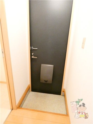 シャーメゾン学南町の玄関