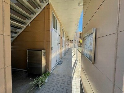 レオパレスタウンアサヒのエントランス